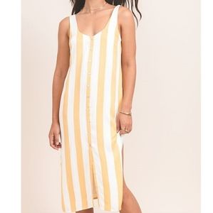 ✨️NEW WITH TAGS✨️ Stripped Dress